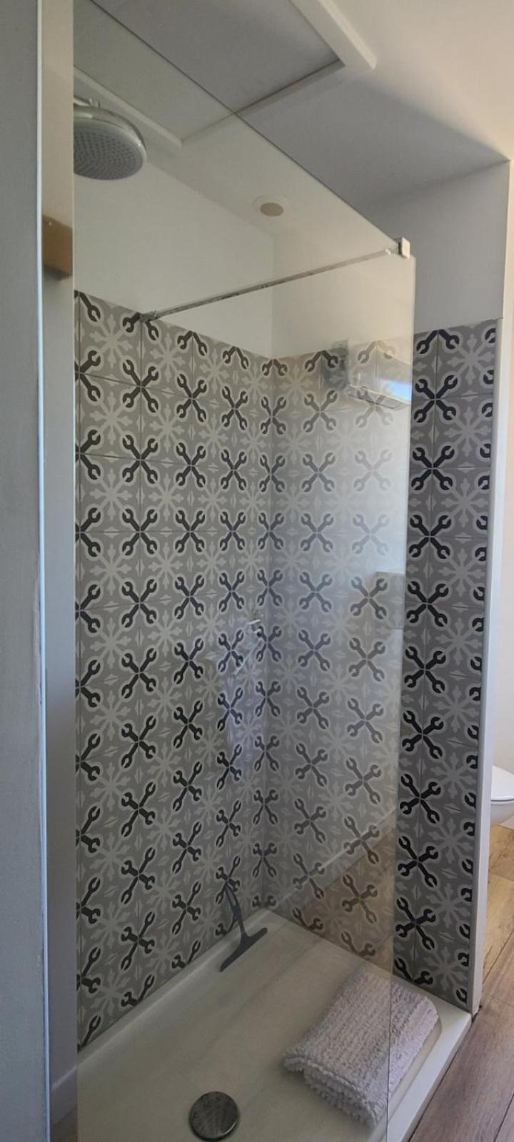 Chambre L A Tavel Buitenkant foto
